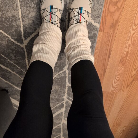 Salomon womens size 8 - Picture 2 of 3